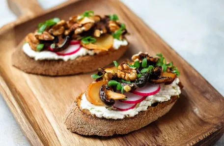 Knusprige Shiitake-Bruschetta