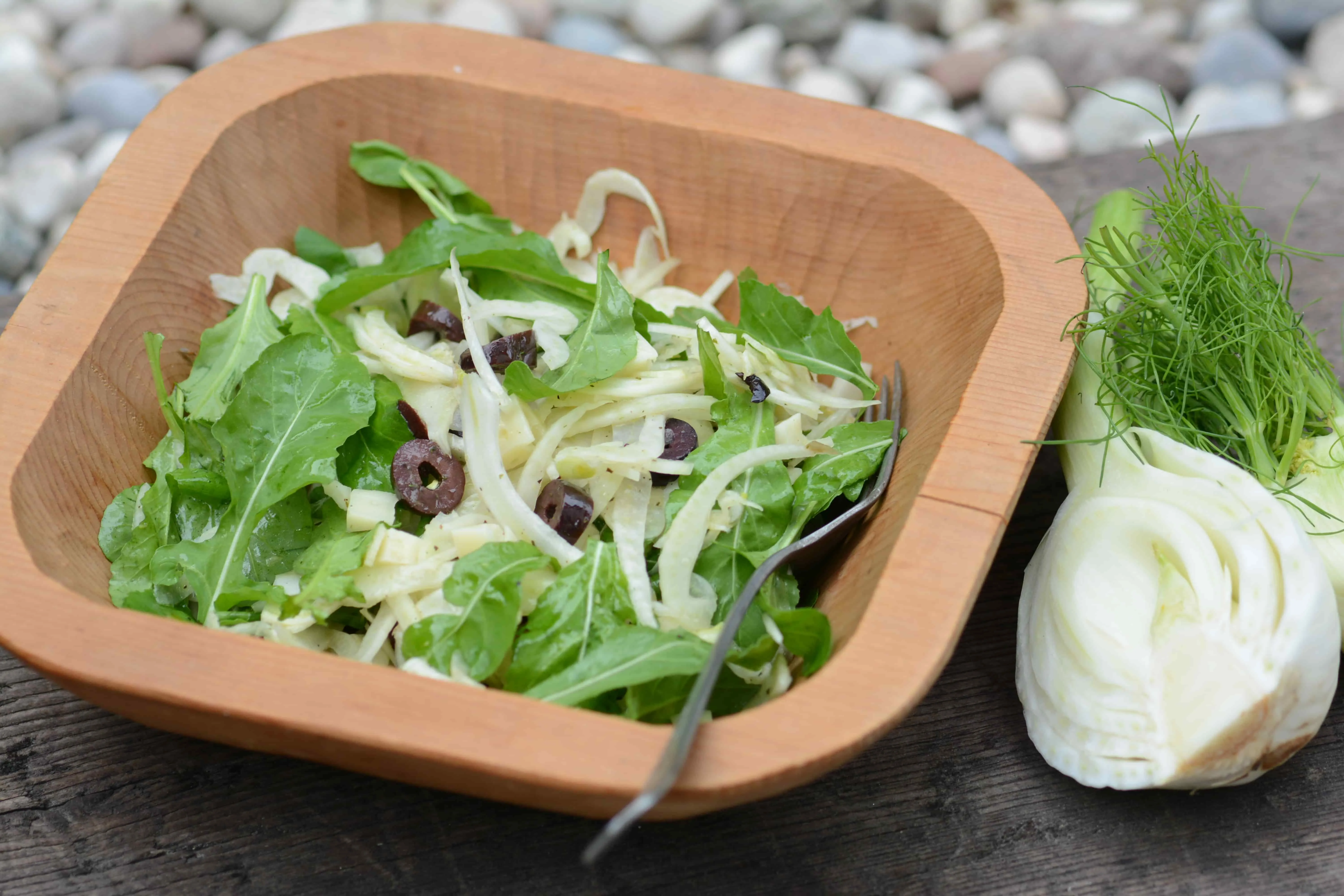 Finocchio con olive e rucola