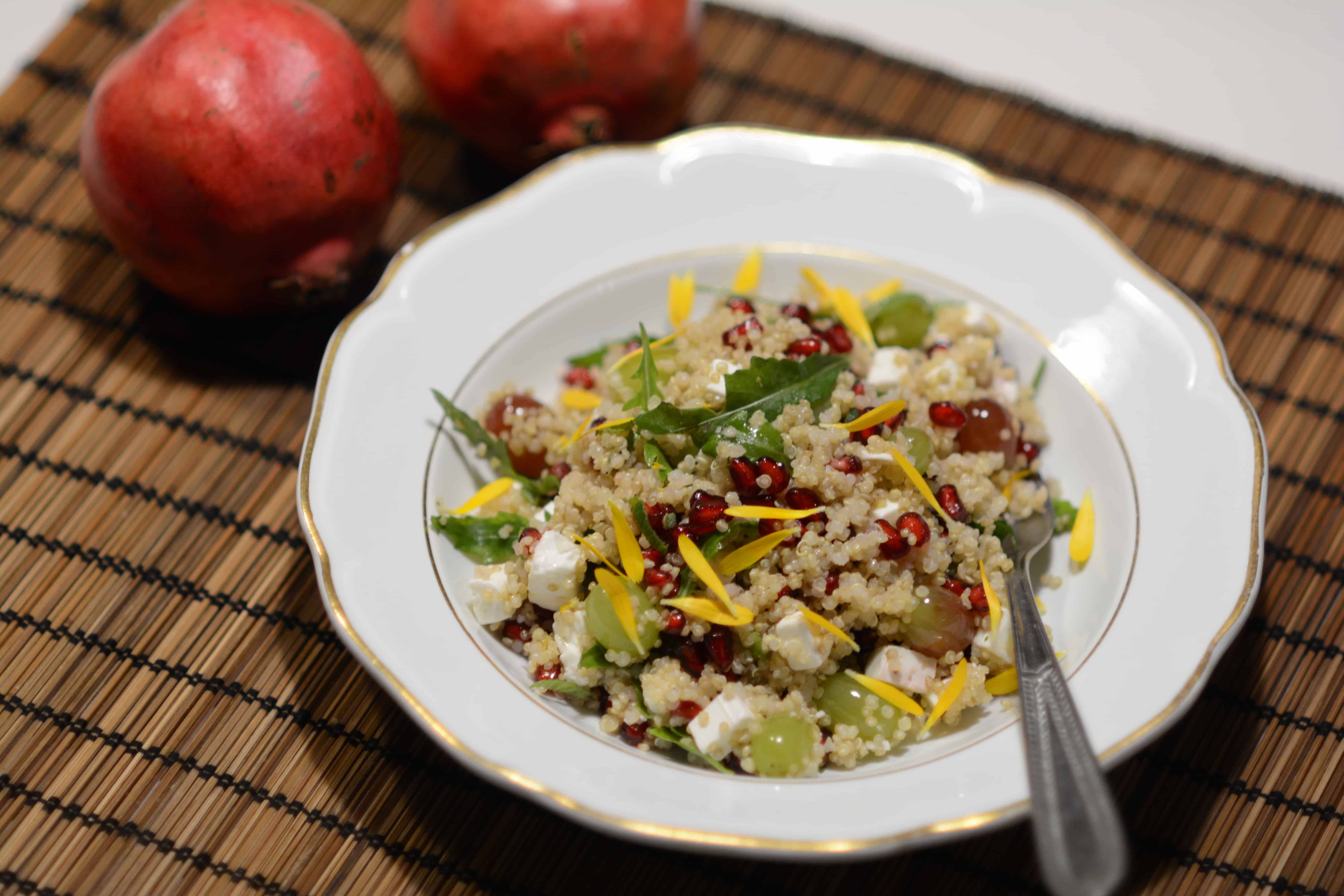 Herbstlicher Salat mit Granatapfel