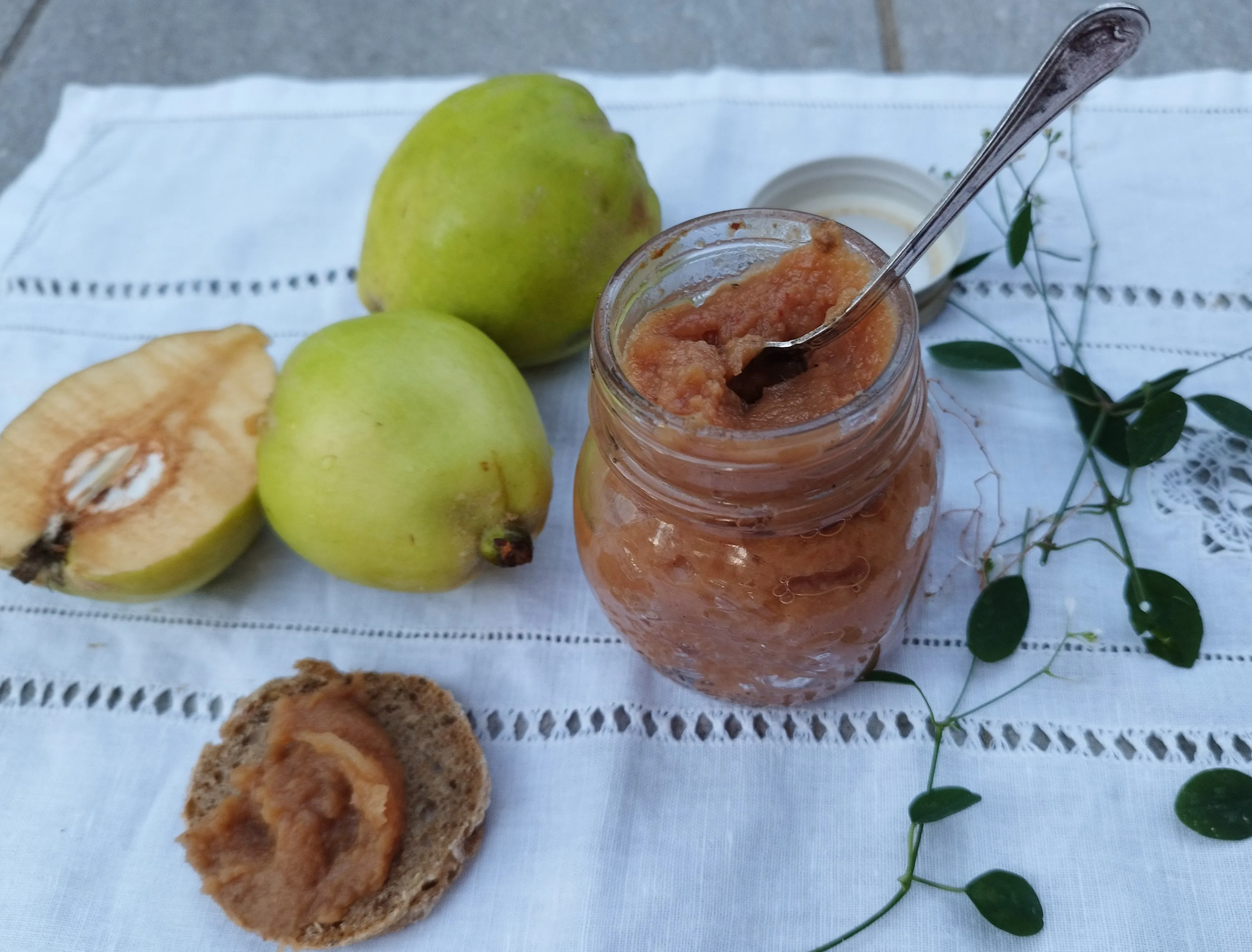 Marmellata di mele cotogne