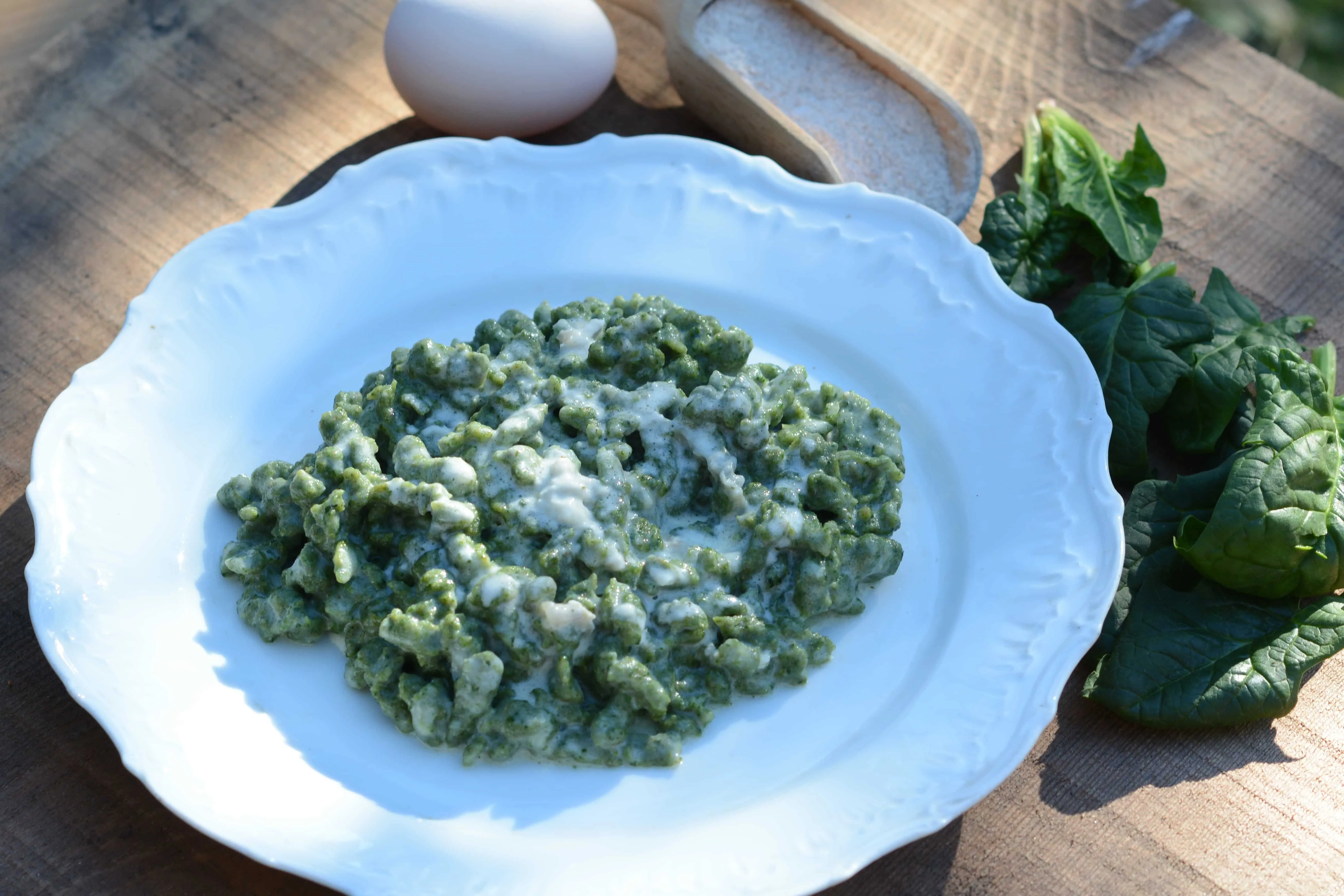 Spinatspatzlen mit Gorgonzolasauce