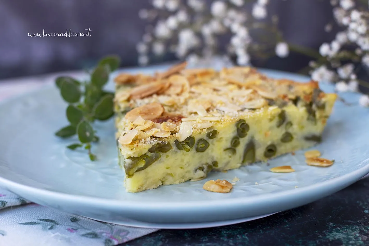 Torta salata fagiolini, patate e mandorle